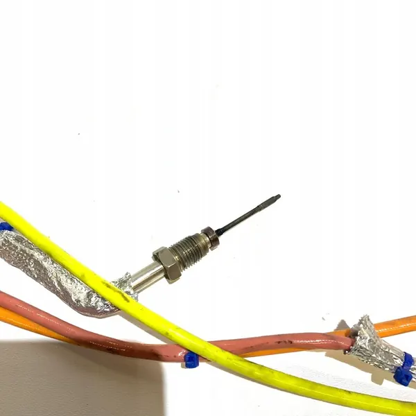 AdBlue-lämpötila-anturi RENAULT DACIA NISSAN 1.5 dCi 226584529R image 4