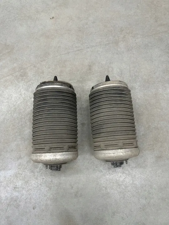 Audi A6 C7 Lift Achterluchtveer OEM 4G0616001T/4G0616002T image 2