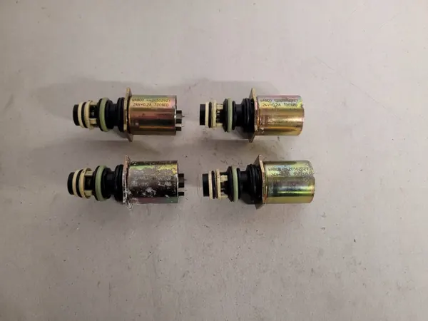 Eletroválvula Wabco 4420502921 Usada para Astrronic Eurotronic image 2