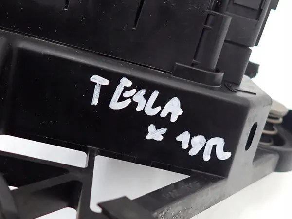 Bloco de Válvulas Pneumáticas Tesla Model X L2S 18R image 8