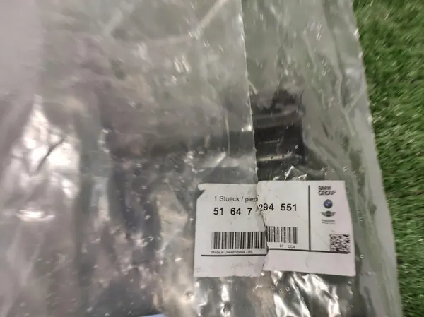 Fram vänster skärmhållare BMW X5 F15 / X6 F16 OE image 3