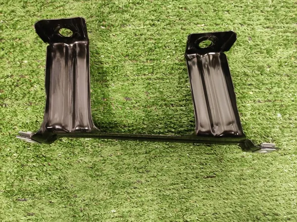 Fram vänster skärmhållare BMW X5 F15 / X6 F16 OE image 6