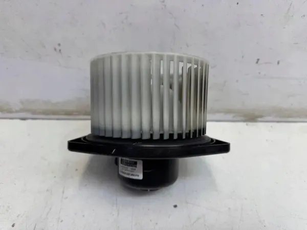 Lämmitysydin Mitsubishi OE OEM 7802A303 - Käytetty image 4