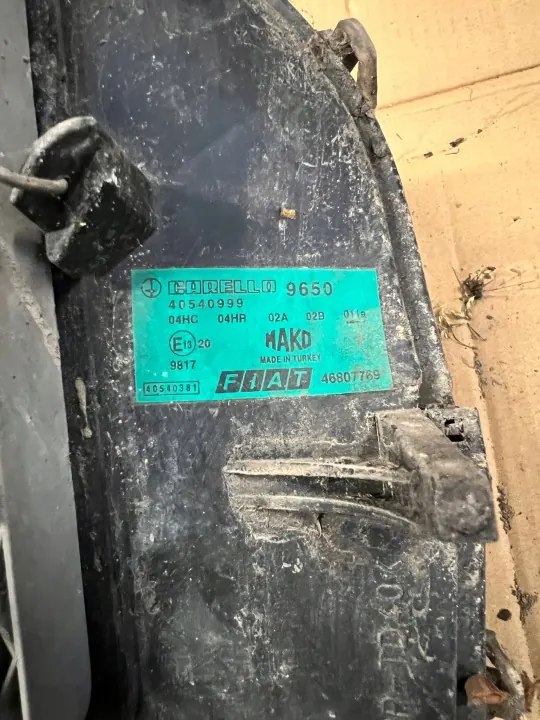 Fiat Doblo I 46807769 Farol Dianteiro Direito - Usado image 3