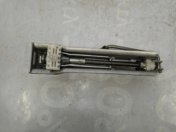 Mercedes-Benz C-Class bogseringkrok OEM A2115830415 image 6