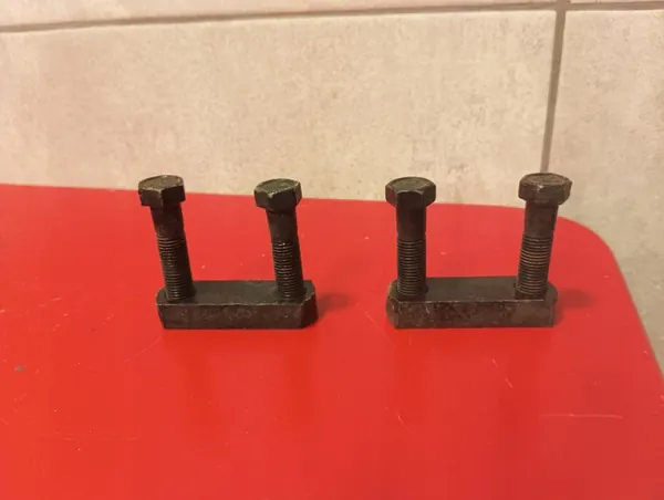 Support de bras de suspension avant OEM 34061 Corvette C3 image 4