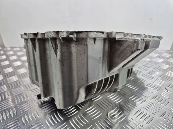 BMW Öljypannu OEM 7597636 5-sarja F10/F11 N20 moottori image 4