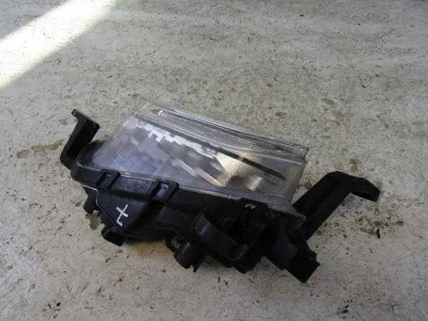 Hyundai i30 2017 Front rechts Nebelscheinwerfer OEM 92208G41 image 3