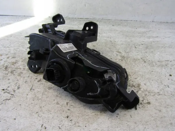 Hyundai i30 2017 Front rechts Nebelscheinwerfer OEM 92208G41 image 7