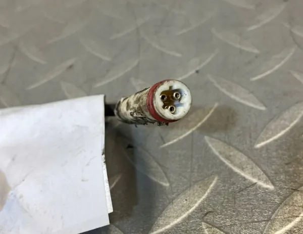 Voorste ophangingsensor links/rechts OEM 13104286 image 3