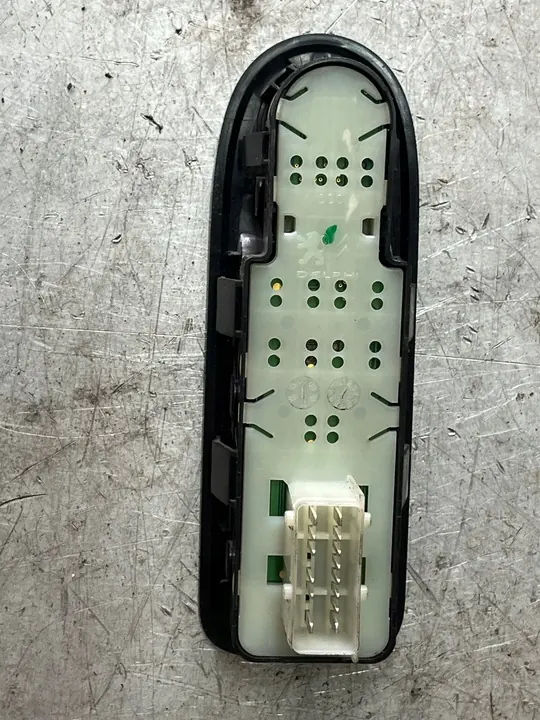 Linker voorruit spiegelraam schakelaar Citroen C3 II image 2