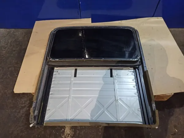 Teto Solar Saab 9-3 OEM 4327789 - Usado image 2