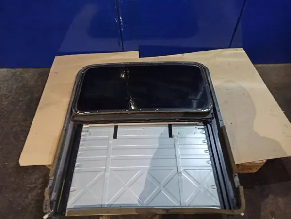 Teto Solar Saab 9-3 OEM 4327789 - Usado image 3