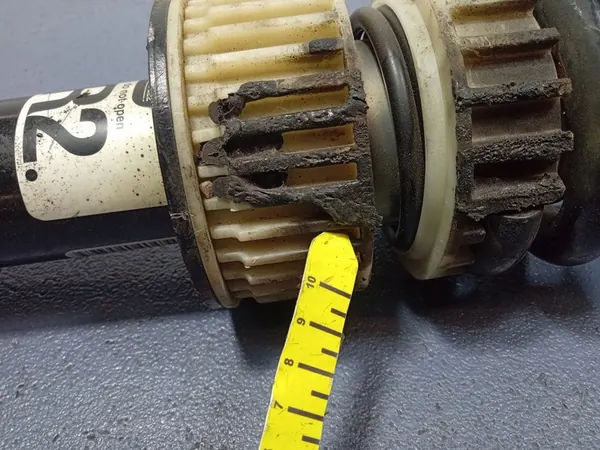 Mercedes CL W216 Främre Höger Stötdämpare A2213208413 image 5