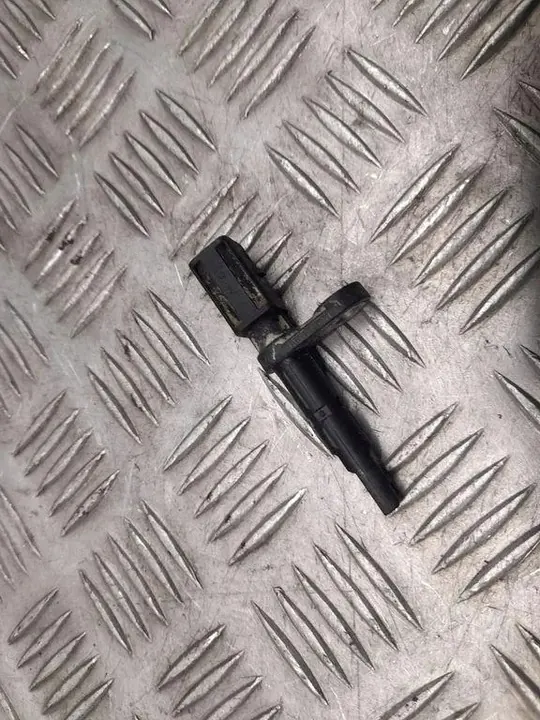 Capteur ABS arrière gauche Audi A5 2018 4M0927807C image 3