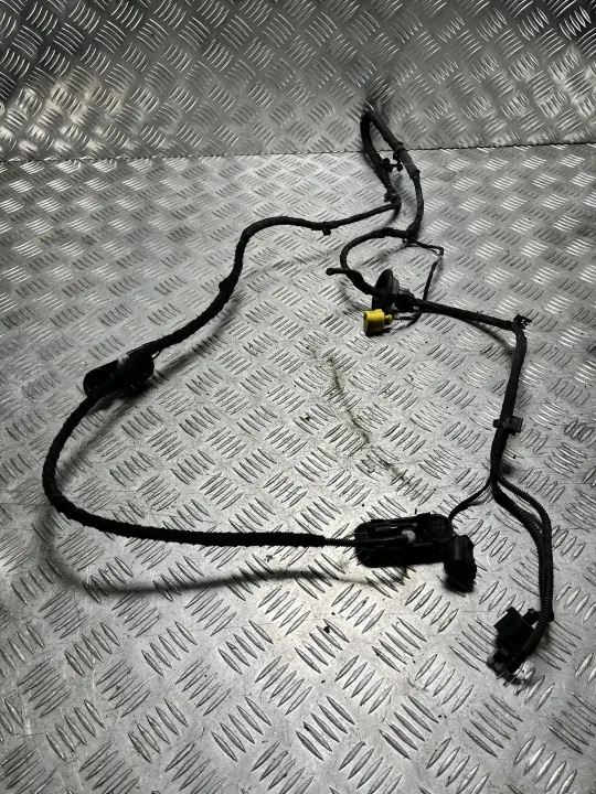 Lämmitettävä tuulilasinpesun suutin OEM VW29073 Audi A4 B9 image 2