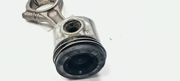IVECO Männä & Vipu OEM 096101R 3.0 HPI image 4