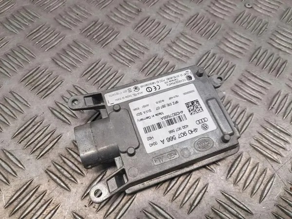 AUDI A8 D4 Dode Hoek Module Rechts 4H0907566A image 2