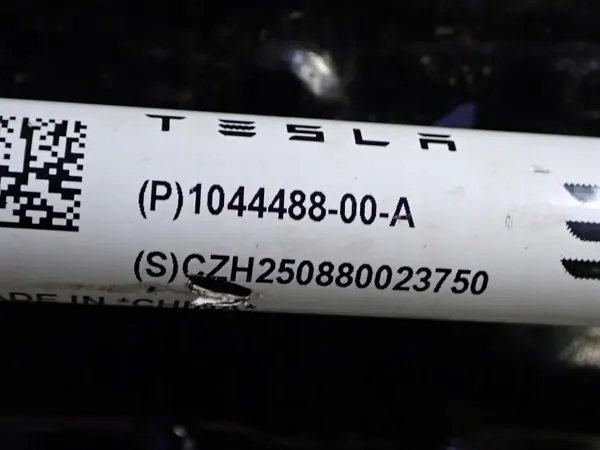 Tesla Model 3 achterophanging draagarm OEM 1344580-00-B image 9