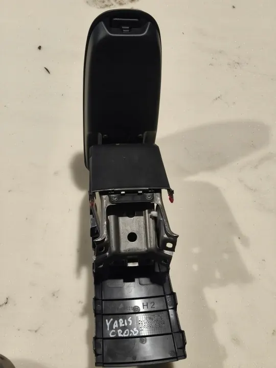 Armsteun Toyota Yaris Cross OEM 58901-K0020 image 5