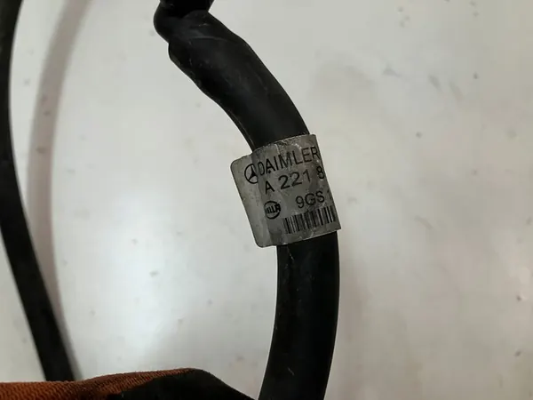 Tuyau de lave-glace Mercedes Classe S W221 A2218600392 image 2