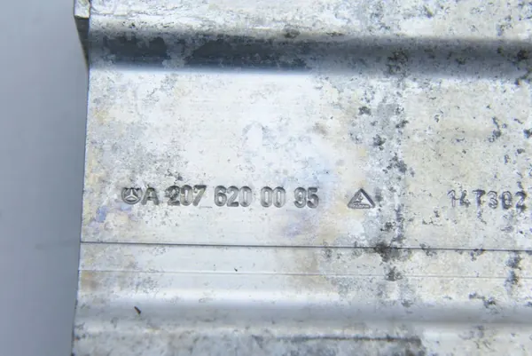 Mercedes-Benz E C207 Knautschzone OEM A2076200095 image 4