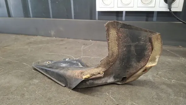 Tuulilasin valutus OEM 1238300328 Mercedes W123 image 4
