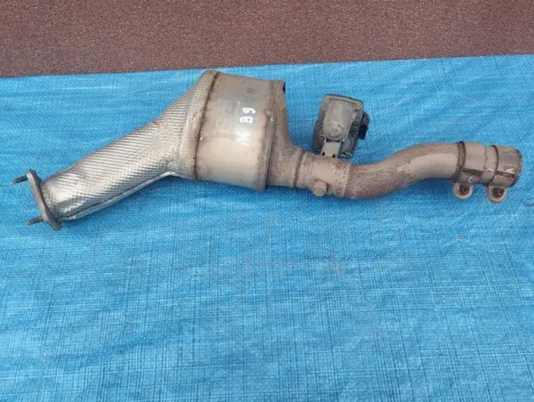 Catalisador DPF usado OEM 4G0131703AE para Audi A6 2.0TDI image 2