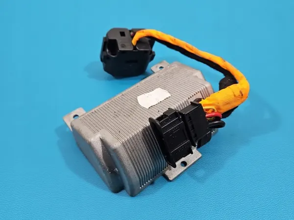 OEM 5M0907155C Vaihtosuuntaaja VW Tiguan I 07- image 2