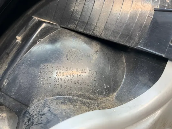 VW POLO Luz Trasera Izquierda 6R0945095L image 9