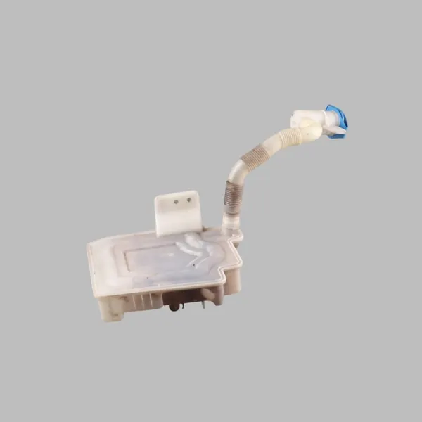 Spolarvätsketank OEM 1K0955453Q VW Golf Mk5 image 4