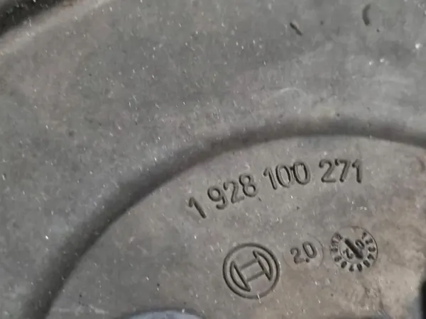 Suporte da bomba de direção BMW OEM 2247599 - Usado image 3