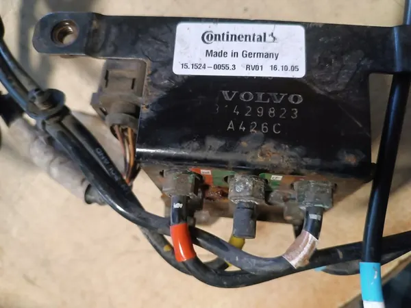 Módulo de distribuição de suspensão VOLVO S90 V90 2016 image 1