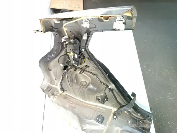 Panel trasero izquierdo Hyundai Ioniq 2020 usado image 4