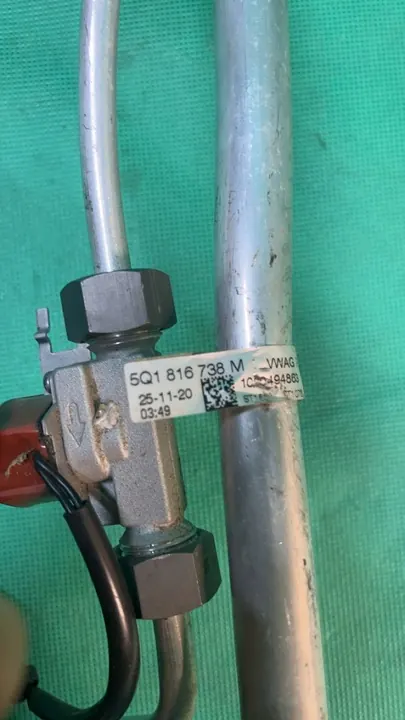 AUDI VW Ilmastointiputket 5Q0816721M 5Q0820743E image 8