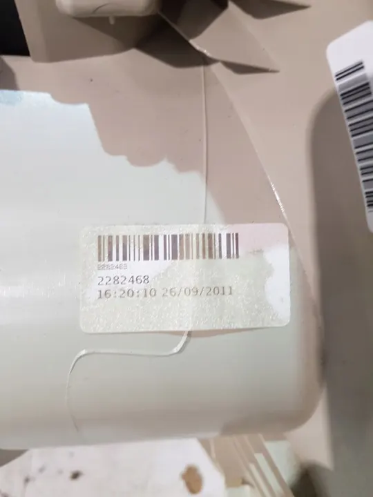 Marco del panel central OEM 39864993 para Volvo XC60 image 10