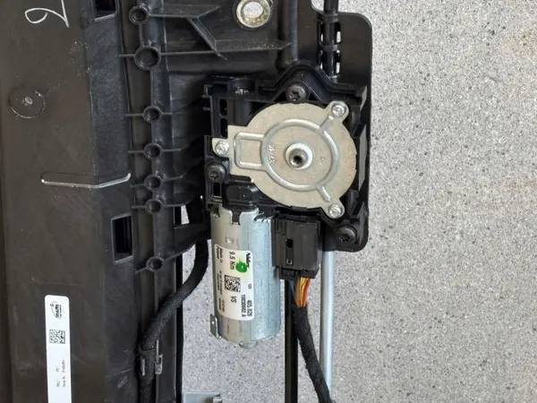 Volvo XC90 II Panoramakatto OEM 31484658 image 8