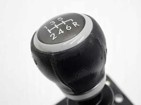 Pomo de mudanças OEM GAŁKA MIESZEK Subaru XV image 4
