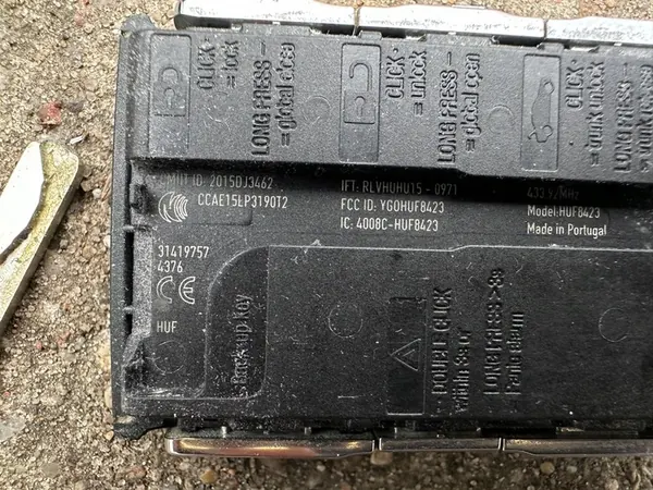 VOLVO S60 III V60 II XC60 XC90 V90 S90 II Sleutel 31419757 image 3