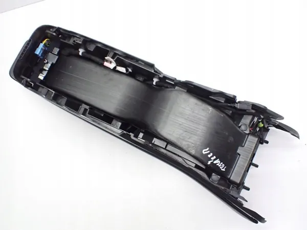 Tunnel d'accoudoir OEM 1755501-62-C pour Tesla Model Y image 10