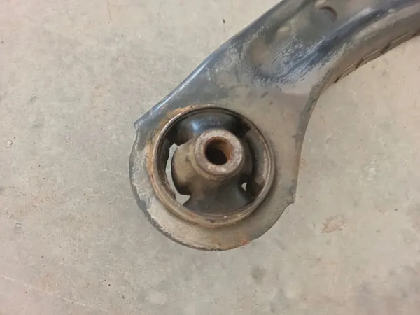 Braccio di controllo anteriore sinistro Volkswagen OE image 4