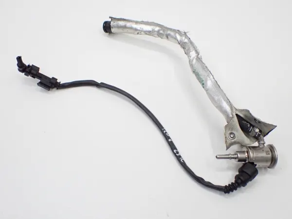 Inyector AdBlue OEM 8471352 para BMW Serie 1 F70 image 2