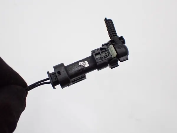 Inyector AdBlue OEM 8471352 para BMW Serie 1 F70 image 4