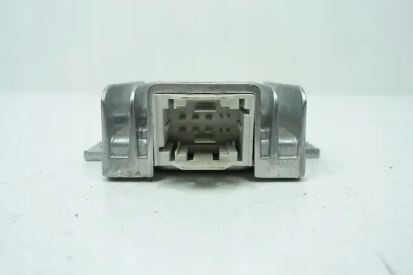 Amplificador Harman usado OEM A2439008400 para Mercedes image 3