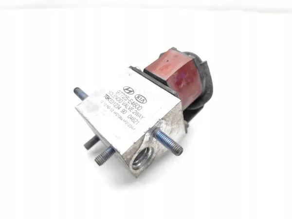 Hyundai A/C Expansionsventil OEM 97725-E4600 - Gebraucht image 9
