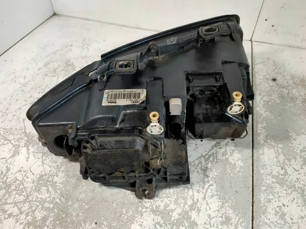 Phare avant gauche OEM 8E0941003F pour Audi A4 B6 image 3