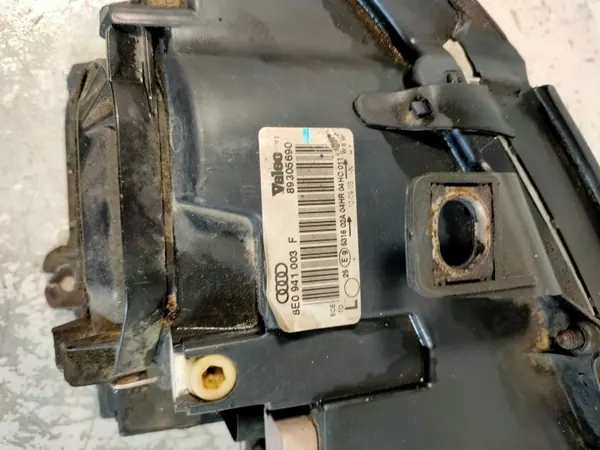 Phare avant gauche OEM 8E0941003F pour Audi A4 B6 image 5