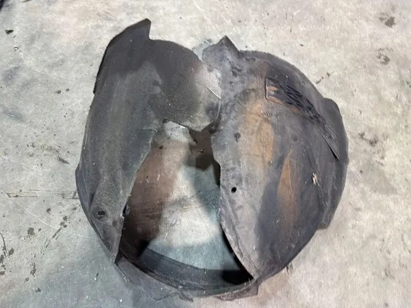 Höger fram hjulhus AUDI Q5 (8R) 2014 8R0821172F image 2