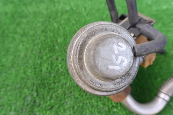 Válvula EGR OM112 OM113 Mercedes W164 R W251 W211 W219 W220 image 2