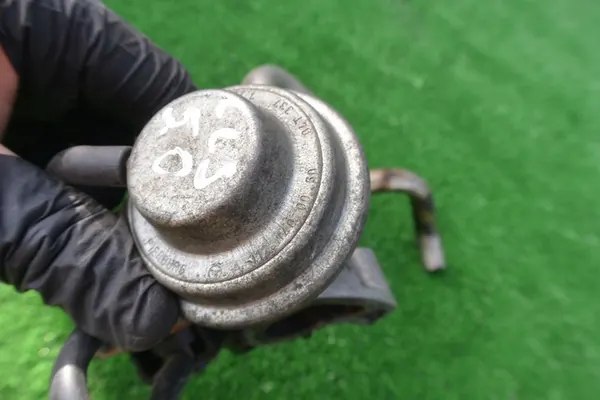 Válvula EGR OM112 OM113 Mercedes W164 R W251 W211 W219 W220 image 8